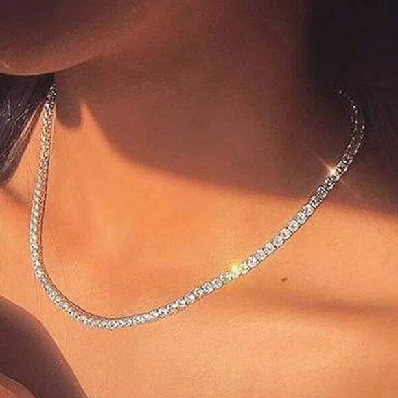 Gorgeous Moissanite Necklace - Picture 1 of 3